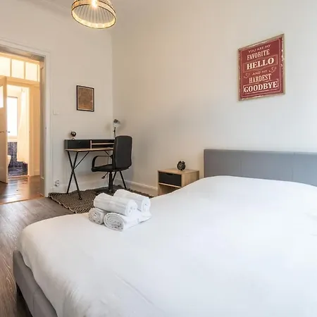 Very Centre Near Tram 公寓 牟罗兹