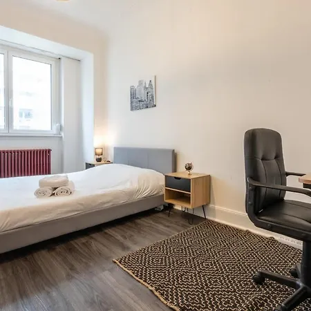 Very Centre Near Tram 公寓 牟罗兹